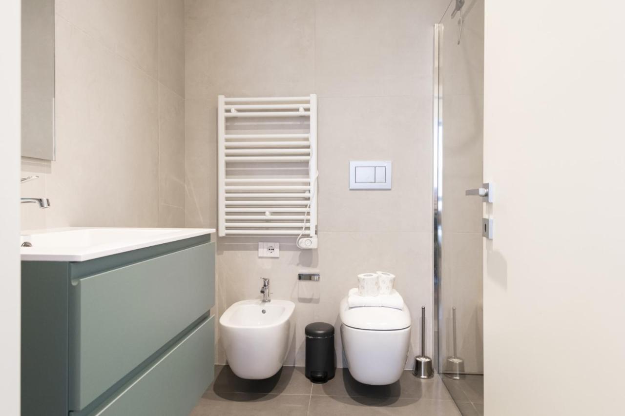 Easylife - Lussuosa Dimora Con Rooftop Condominiale Vista Duomo Milan Exterior photo