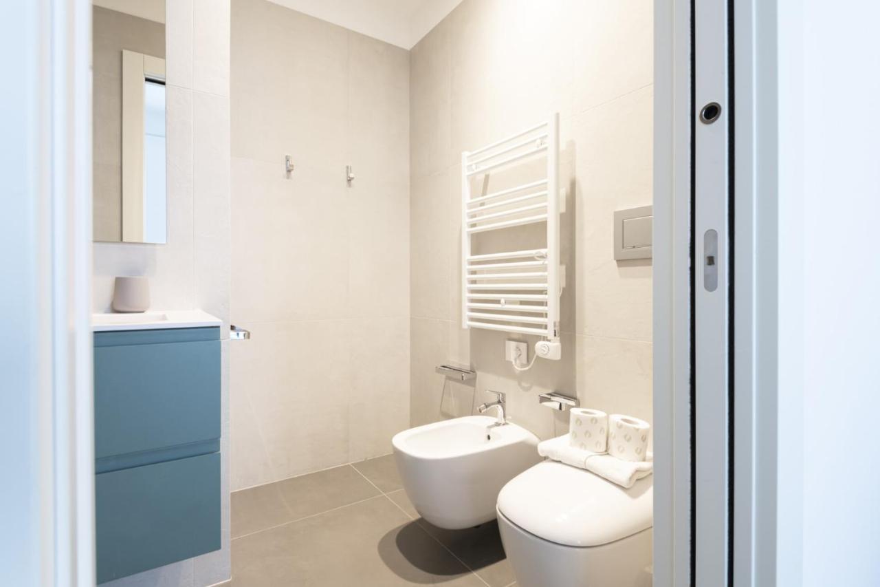 Easylife - Lussuosa Dimora Con Rooftop Condominiale Vista Duomo Milan Exterior photo